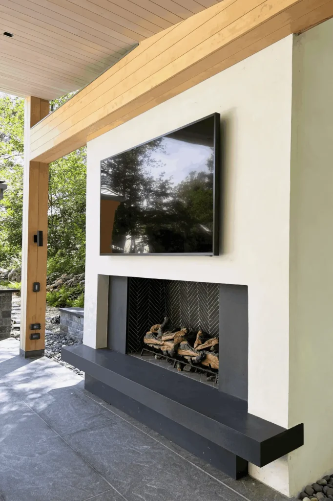 Resort House by Spring Architecture + Design, a 3,800 sq ft sustainable coastal residence featuring modern architecture, net-zero energy design, luxury outdoor living, pool house, and energy-efficient systems.